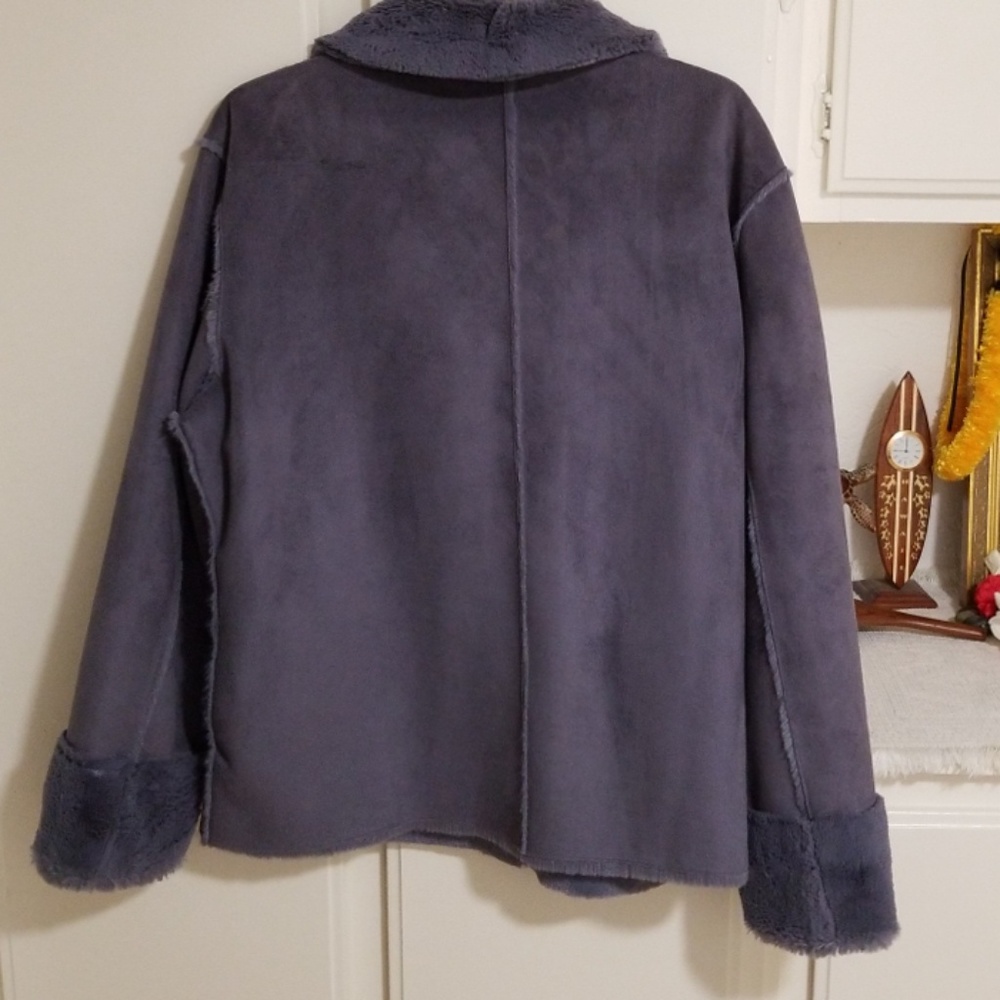 Jacket - Picture 4 of 4